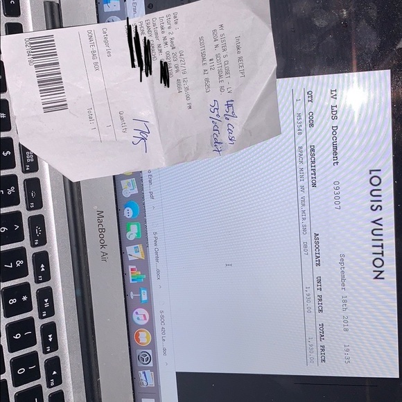 SOLD!!!! Louis Vuitton Hot Springs Snow❄️ - Picture 8 of 8